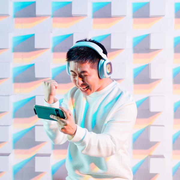 LOGITECH ASTRO A30 CUFFIE GAMING WIRELESS BLUETOOTH /CON CAVO CON MICROFONO RIMOVIBILE DOLBY ATMOS USB-C PER PS5 PS4 XBOX NINTENDO SWITCH PC ANDROID BIANCO PURPLE