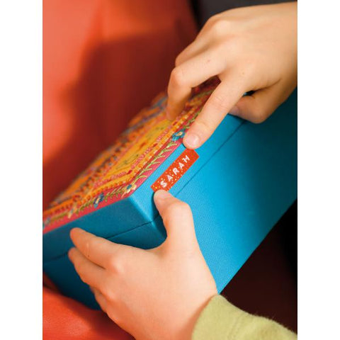 DYMO 3D CONFEZIONE 3xNASTRO IN VINILE PER ETICHETTE 9MM x 3MT COLORI ROSSO+BLU+NERO STAMPA BIANCO