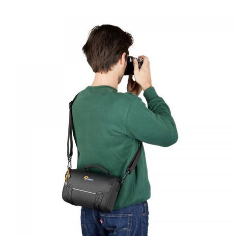 Lowepro Adventura SH 160 III Custodia semirigida Nero (LOWEPRO Shoulder Bag Adventura SH 160)