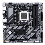 GIGABYTE B840M DS3H Scheda madre - CPU AMD Ryzen 9000, VRM a 8+2+2 fasi, fino a 8200 MHz DDR5, 2xPCIe 4.0 M.2, LAN 2.5GbE, USB 3.2 Gen 1 (MB AMD AM5 B840M DS3H D5 MATX)
