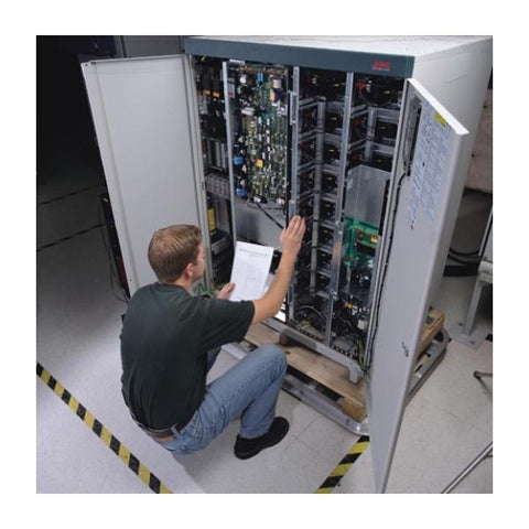 APC WUPG8HR7X24-UG-03 estensione della garanzia 1 anno/i (APC On-Site Service 8 Hour 7X24 Respon)