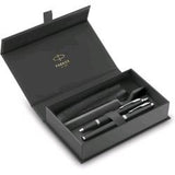 PARKER GIFT SET DUO PENNA A SFERA PUNTA M E PENNA STILOGRAFICA FUSTO LACCATO NER FINITURE CROMATE INCHIOSTRO BLU CONFEZIONE REGALO