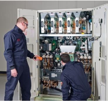 APC Advantage Ultra Service Plan - Serviceerweiterung - Arbeitszeit und Ersatzteile (fr USV 50 kVA 400 oder 480 V) - 1 Jahr - Vor-Ort - fr Galaxy VS GVSUPS50 (WADVULTRA-VS1-A50)