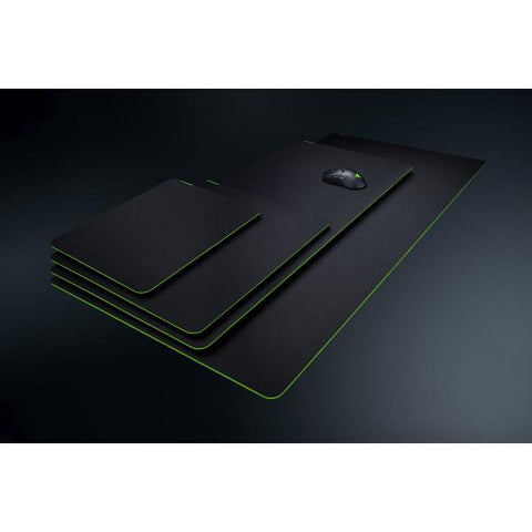 RAZER RZ GIGANTUS V2 3XL TAPPETINO GAMING TESSUTO IN MICROTRAMA 1.200 X 550 X 4 MM BASE IN GOMMA ANTISCIVOLO NERO VERDE