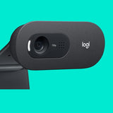 Logitech C505 Webcam HD - Videocamera USB Esterna 720p HD per Desktop o Laptop con Microfono a Lunga Portata, Compatibile con PC o Mac (C505 webcam 1280 x 720 pixels - USB Black C505, 1280 x 720 - pi