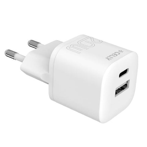 CELLY PRO POWER CARICABATTERIE DA RETE 2 USCITE PD 20 + 18 W - 1 x USB-A 1 x USB-C BIANCO