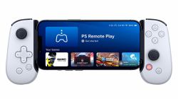 One Lightning PlayStation - Edition Backbone transforms - your iPhone into the ultimate gaming console. Uncover a world of premium gaming. - Warranty: 24M